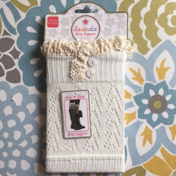 Ivory & Lace Boot Toppers - Picture 2 of 4
